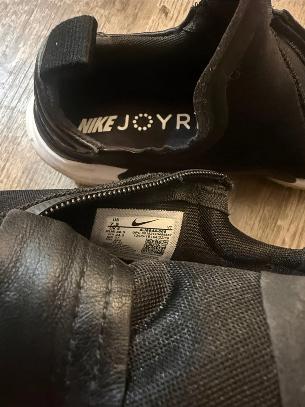 Nike Joy Ride women’s Black Slip-On Running Shoes
